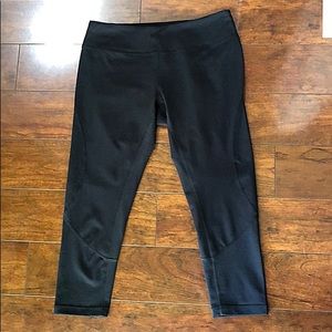 Zella Capri Style Workout Pants